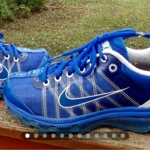 Nike Air Max 400153 400 Kids Youth Running Varsity Size 5.5
Good Condition